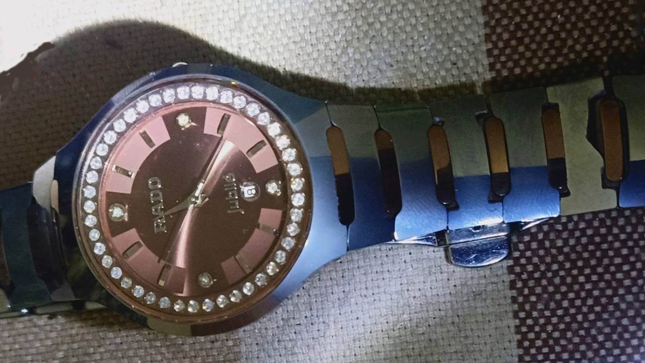 雷达手表表镜有轻微划痕怎么办？（修复方法）