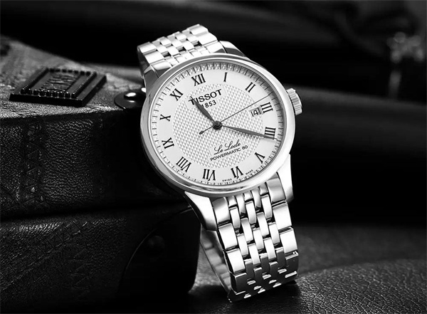 雷达手表表针变色如何修复